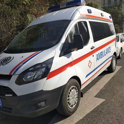 爱辉品质救护车出租,为您的健康出行负责